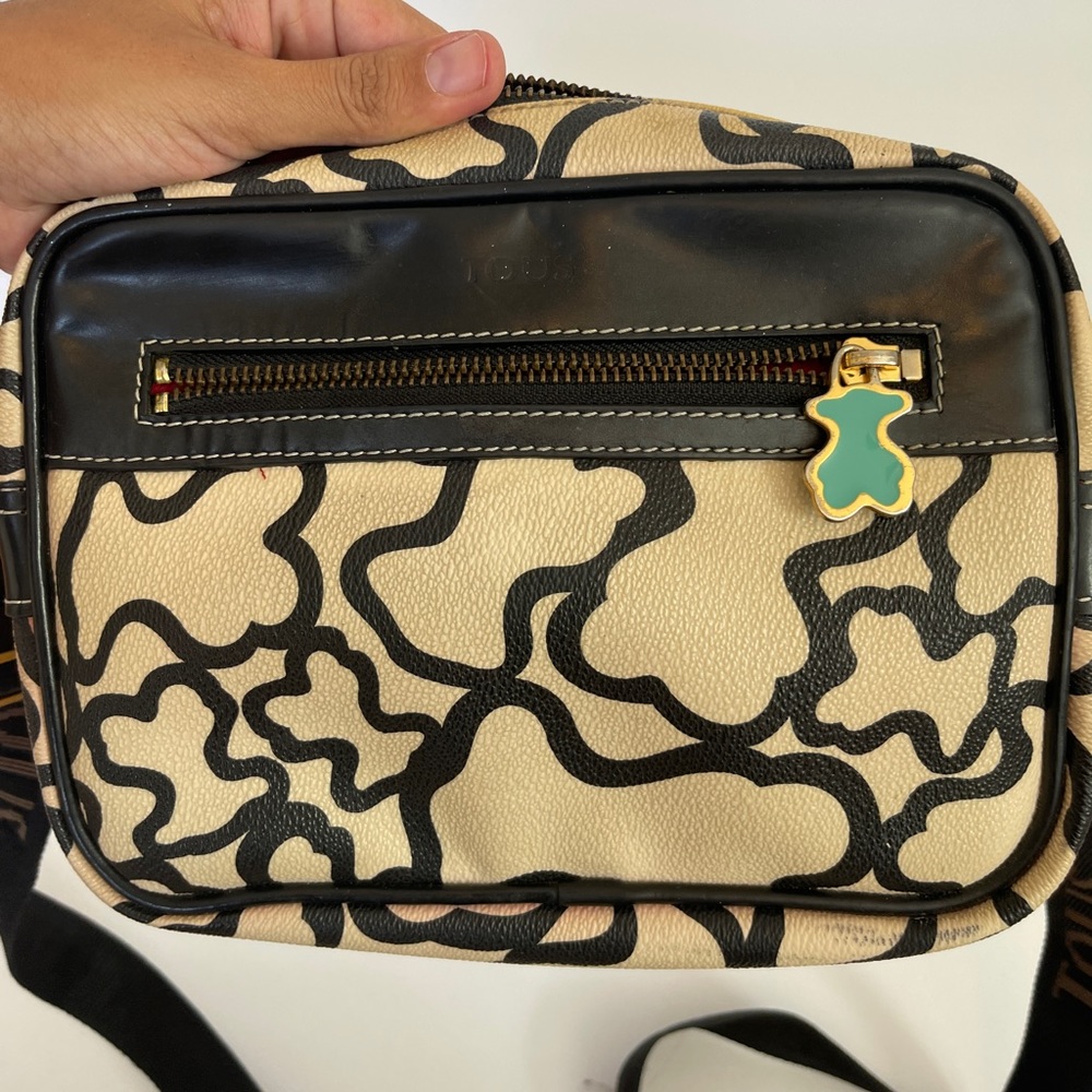 Tous - Classic Kaos Shoulder Strap Handbag Black and Toupe Vinyl Cross Body Bag